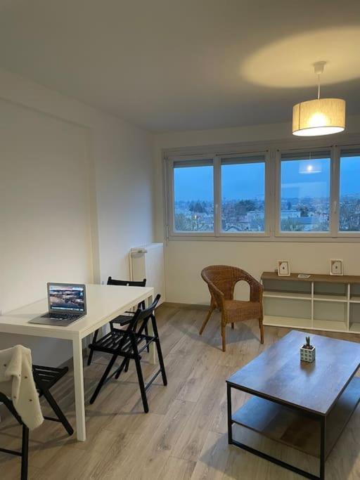 A Paisible Apartment Orleans